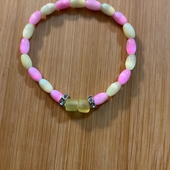 Hand Crafted Bracelet Pastel Cat’s Eye Beads Pink Yellow Rhinestone Stretch 5” - Picture 3 of 5